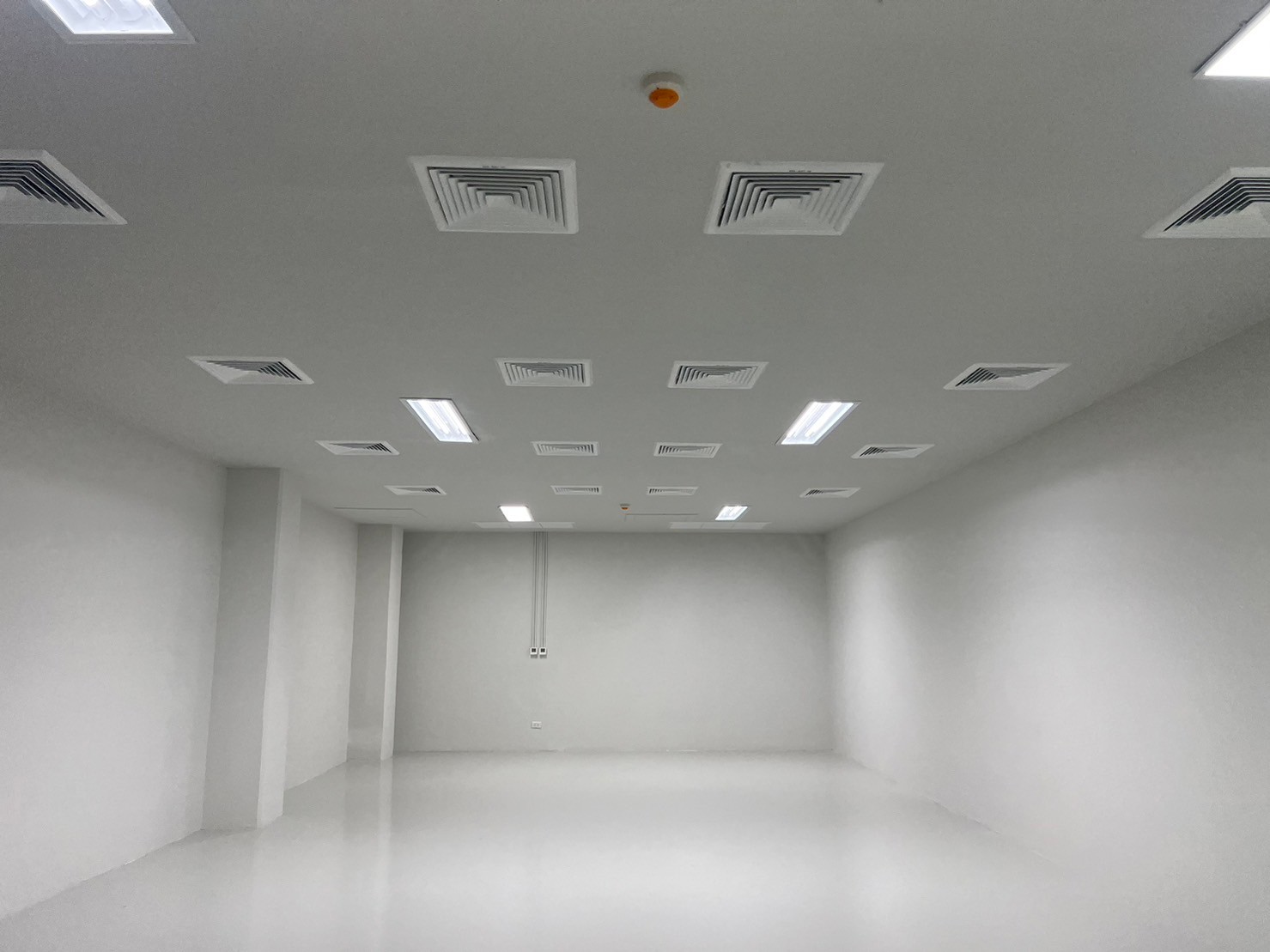 public/img/reference/Cleanroom Panel/10.jpg
